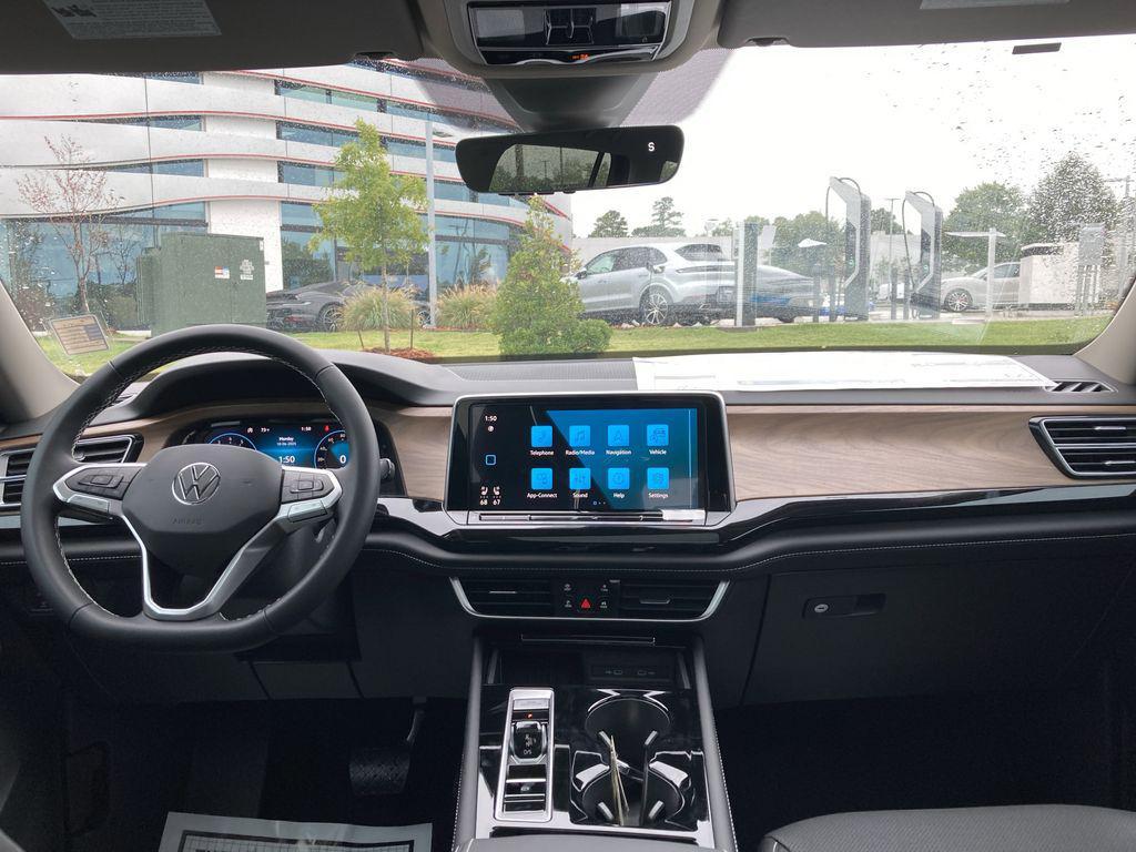 new 2026 Volkswagen Atlas car, priced at $46,271