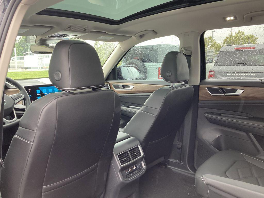 new 2026 Volkswagen Atlas car, priced at $46,271