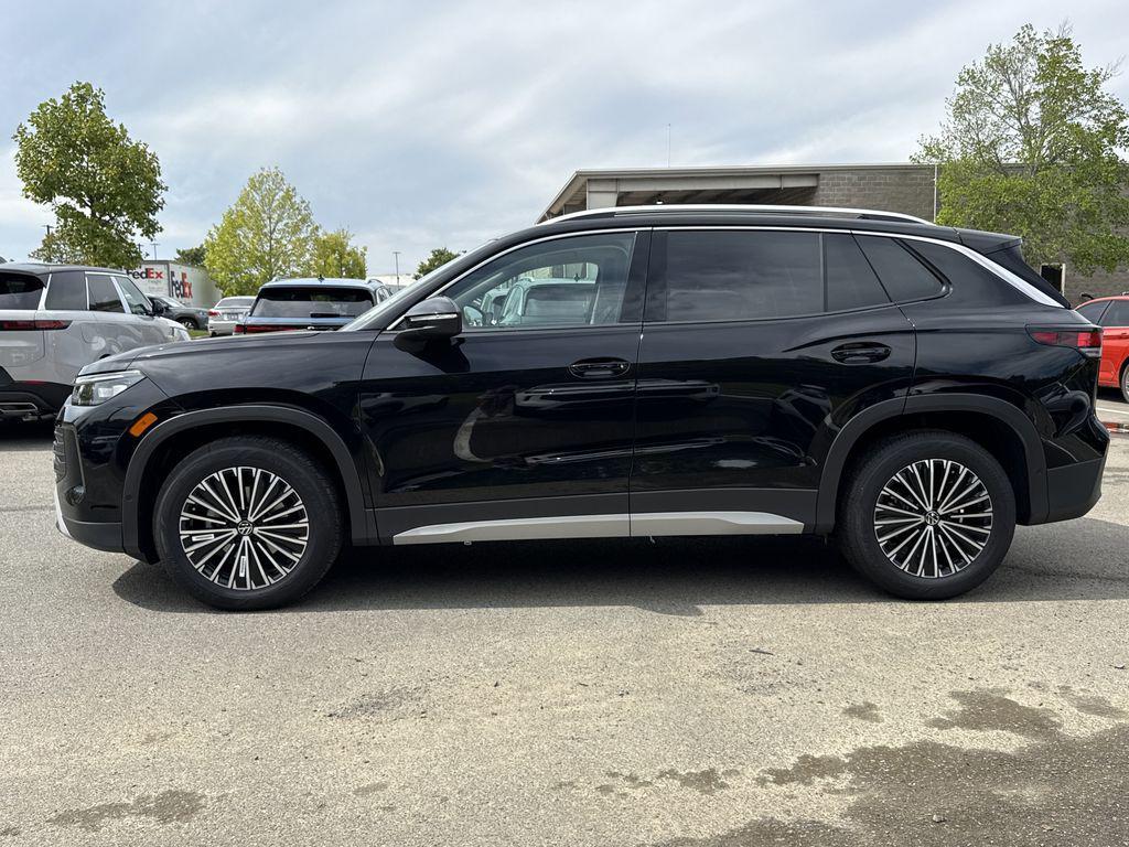 new 2025 Volkswagen Tiguan car, priced at $29,350