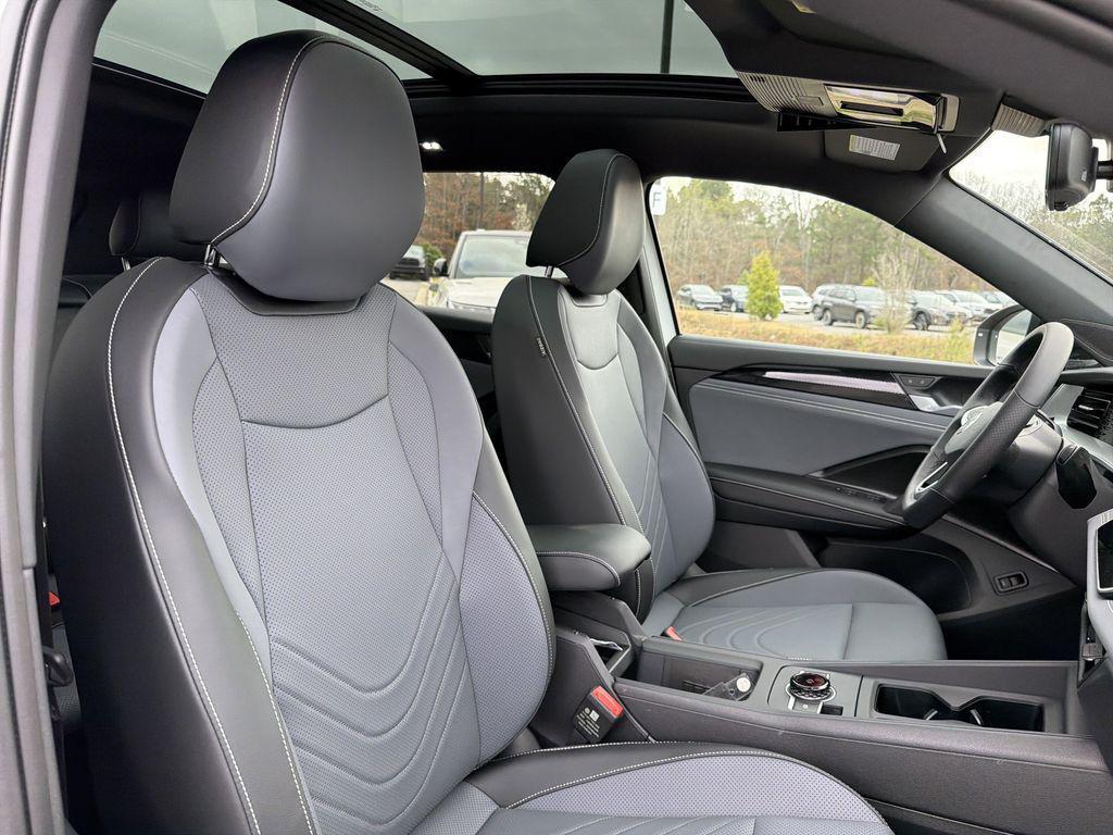 new 2026 Volkswagen Tiguan car, priced at $40,576