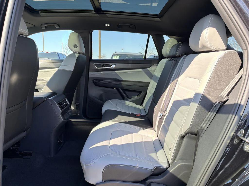 new 2026 Volkswagen Atlas Cross Sport car, priced at $51,509