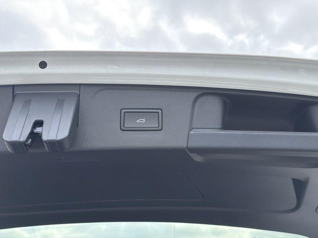 new 2026 Volkswagen Atlas car, priced at $47,220