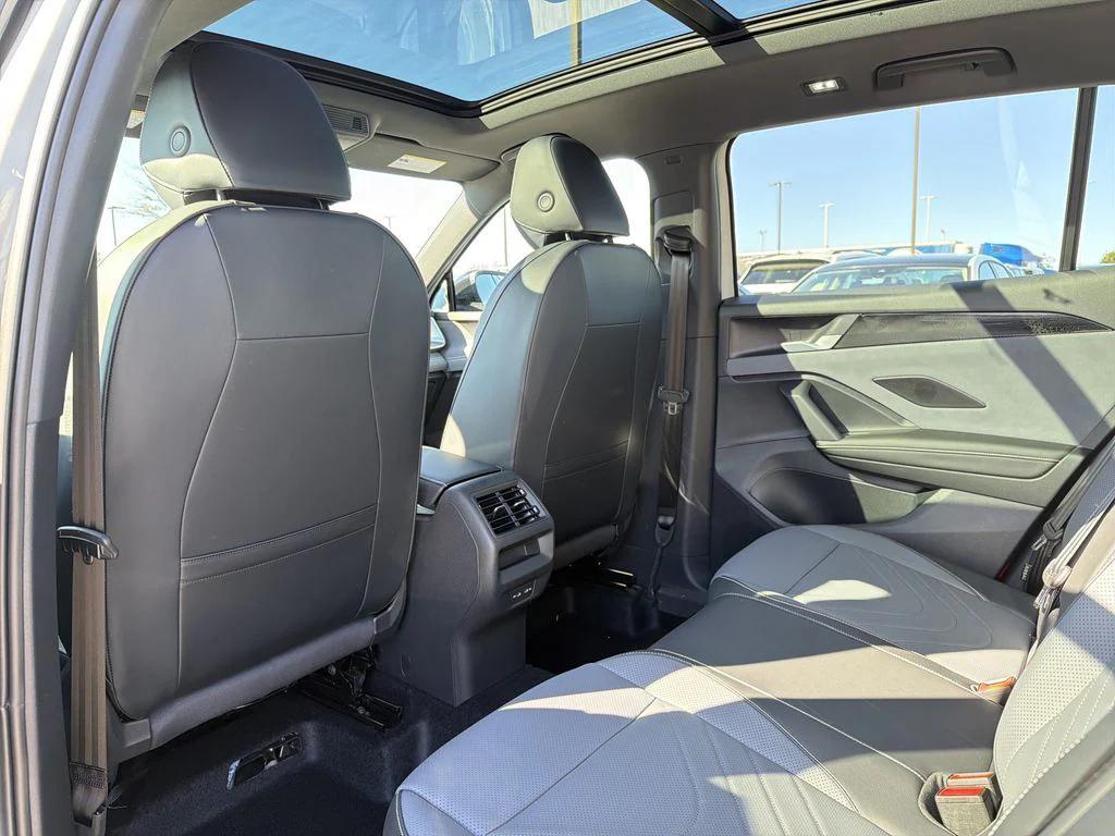 new 2026 Volkswagen Tiguan car, priced at $39,726