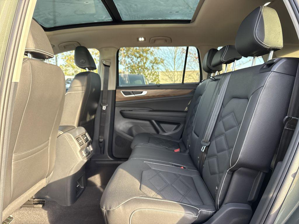 new 2026 Volkswagen Atlas car, priced at $46,185