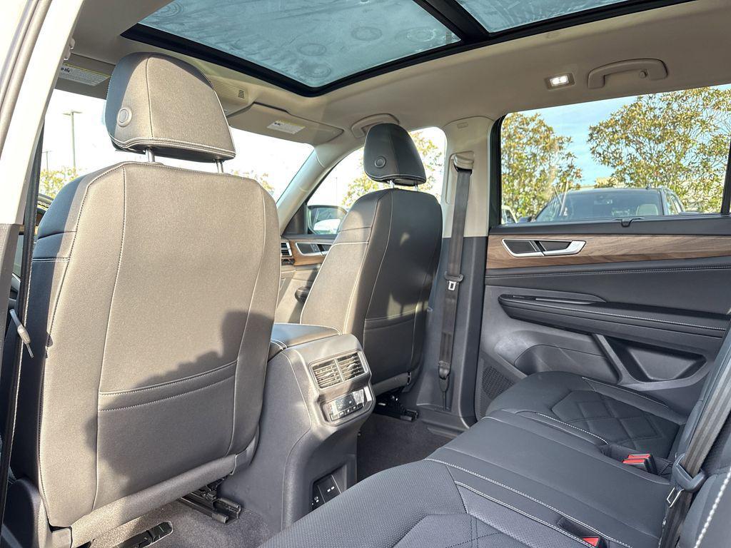 new 2026 Volkswagen Atlas car, priced at $46,185