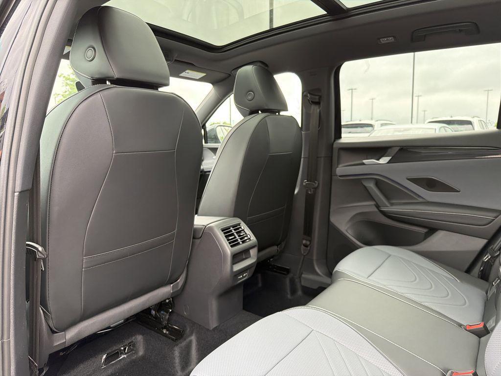 new 2026 Volkswagen Tiguan car, priced at $38,403