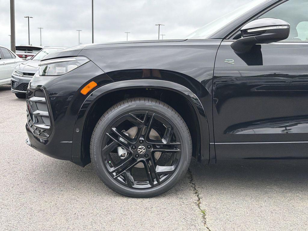 new 2026 Volkswagen Tiguan car, priced at $38,403