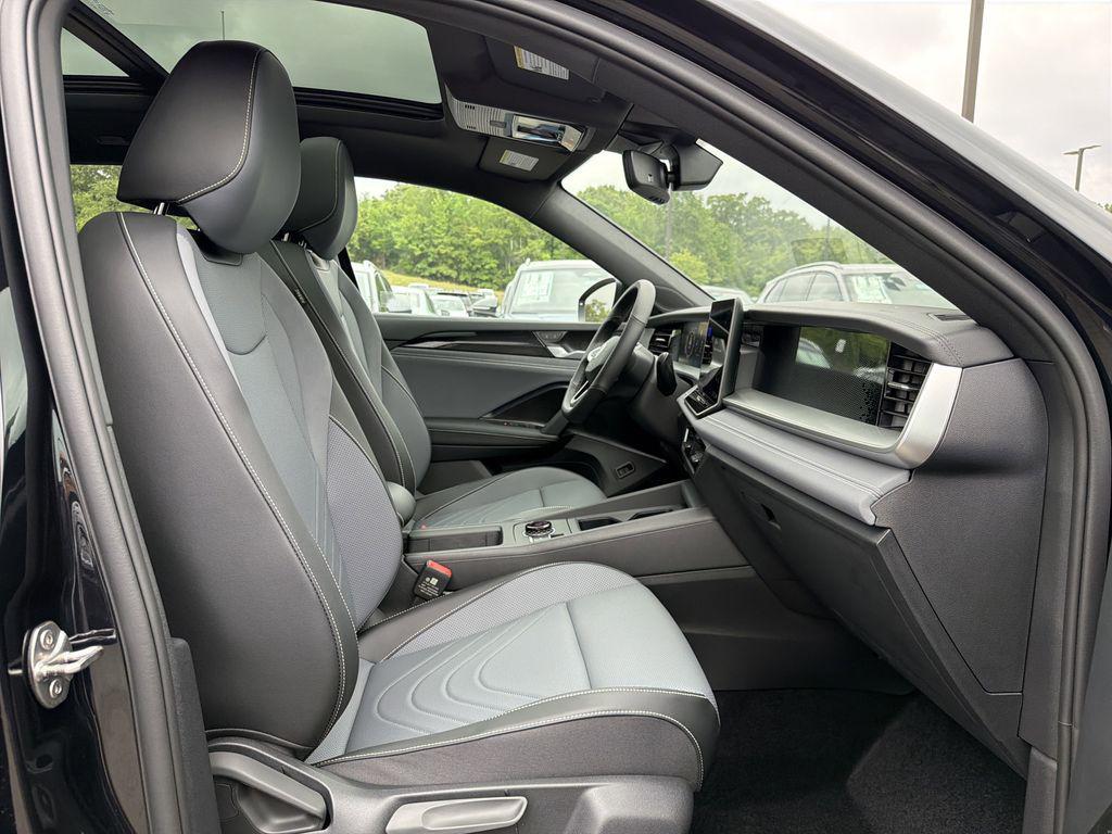new 2026 Volkswagen Tiguan car, priced at $38,403