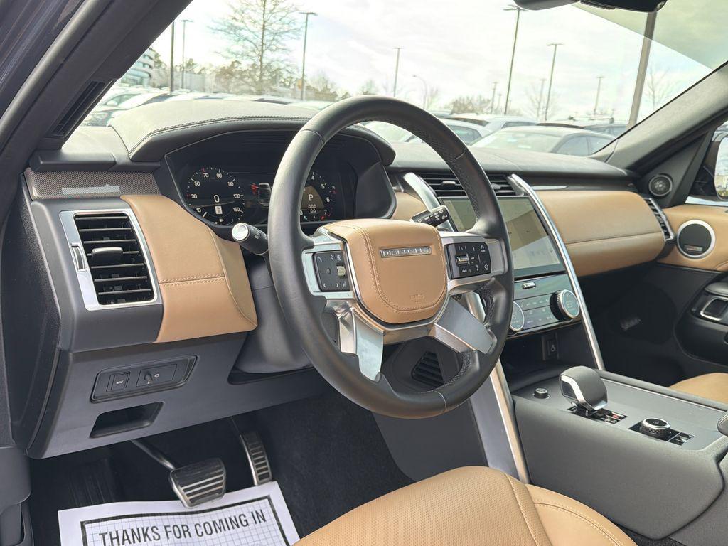 used 2024 Land Rover Discovery car, priced at $45,500
