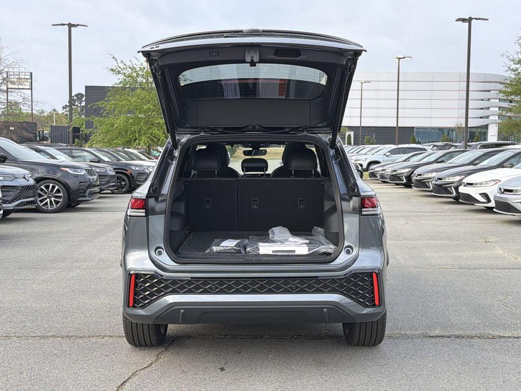 new 2026 Volkswagen Tiguan car, priced at $38,403