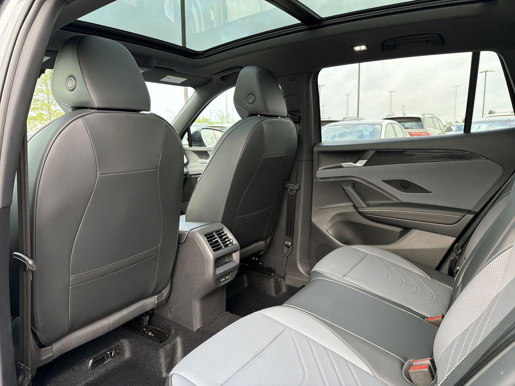 new 2026 Volkswagen Tiguan car, priced at $38,403