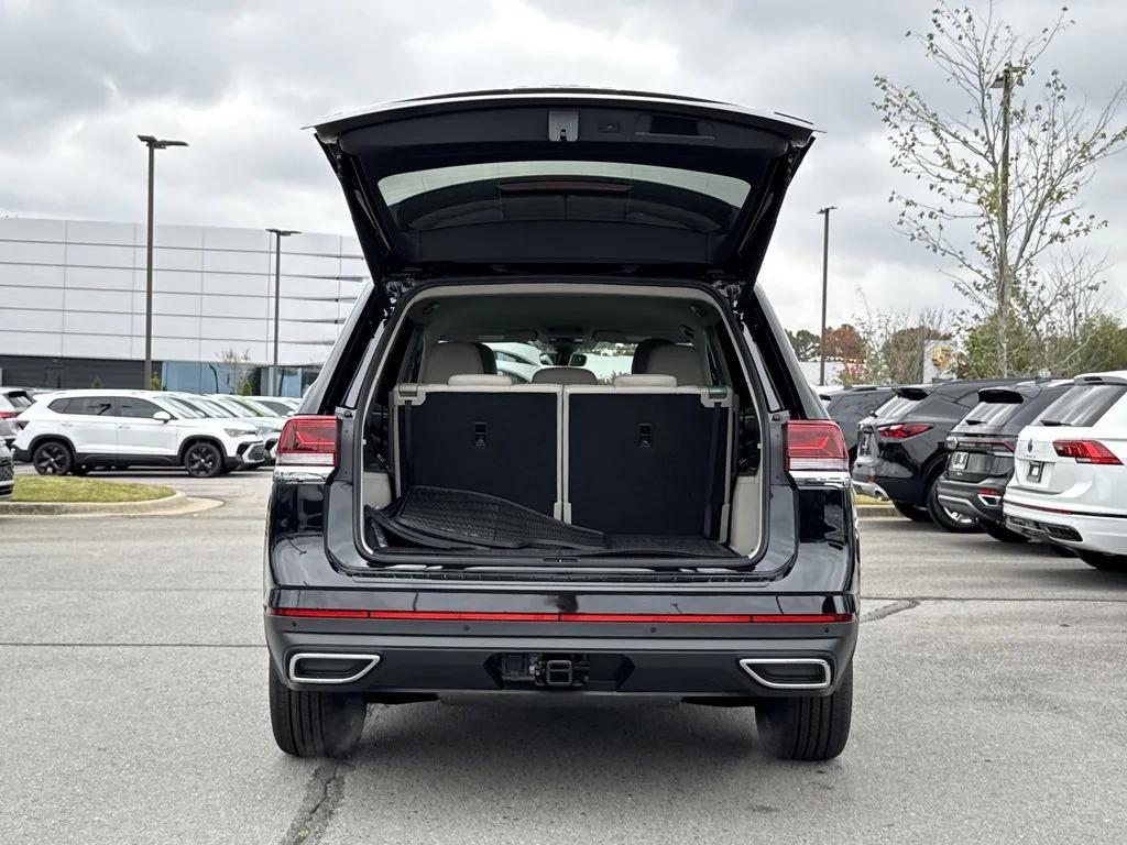 new 2026 Volkswagen Atlas car, priced at $48,000