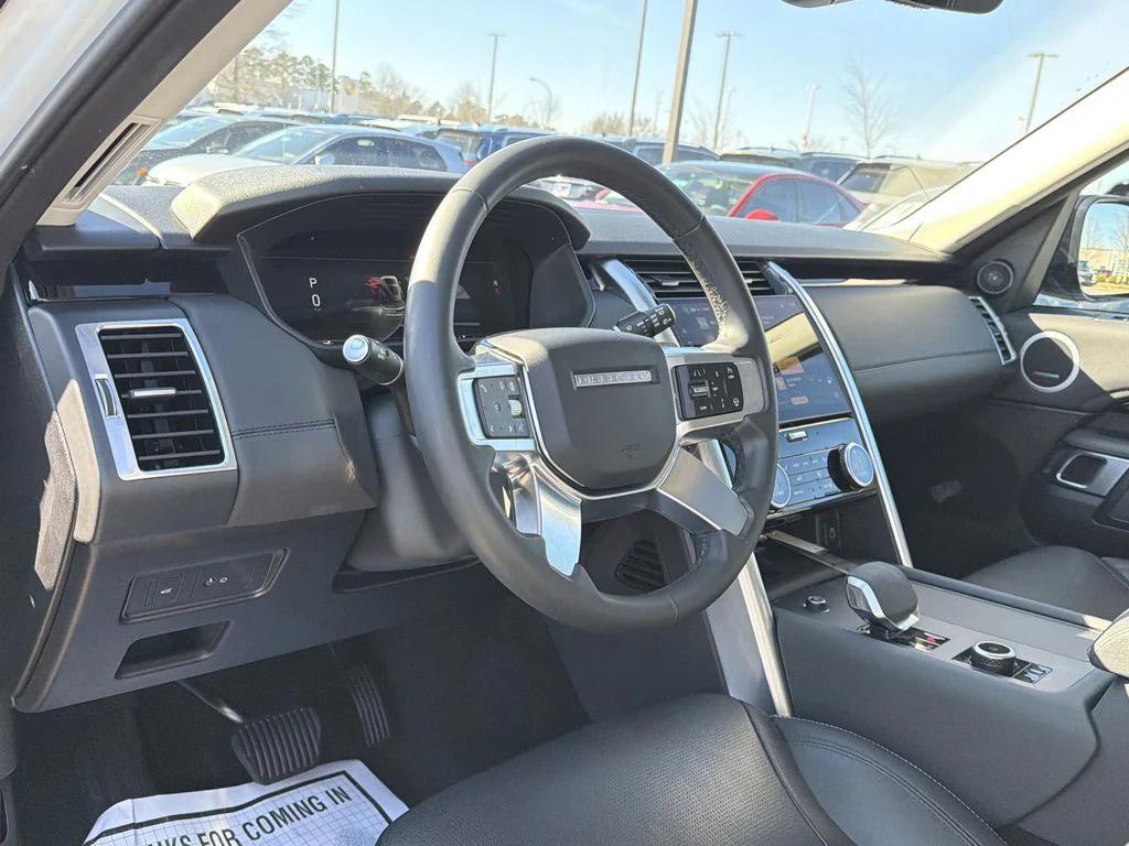 used 2024 Land Rover Discovery car, priced at $29,350