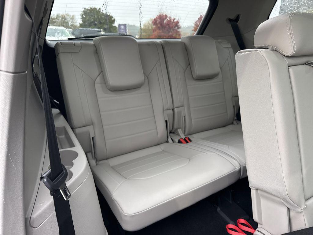 new 2026 Volkswagen Atlas car, priced at $50,773