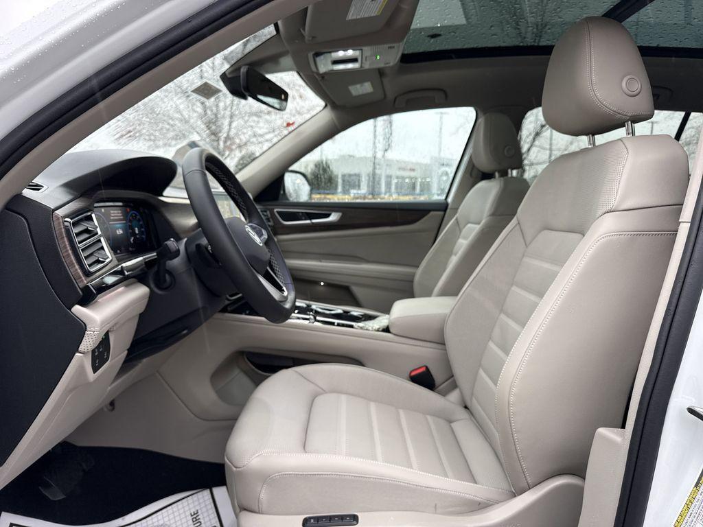 new 2026 Volkswagen Atlas car, priced at $50,773