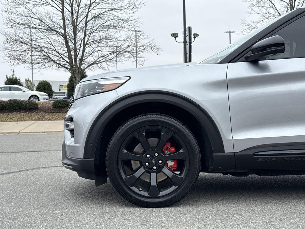 used 2022 Ford Explorer car, priced at $31,250