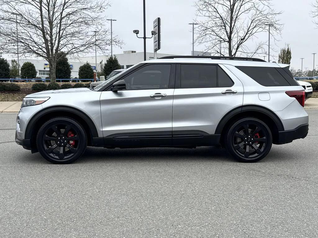 used 2022 Ford Explorer car, priced at $31,250