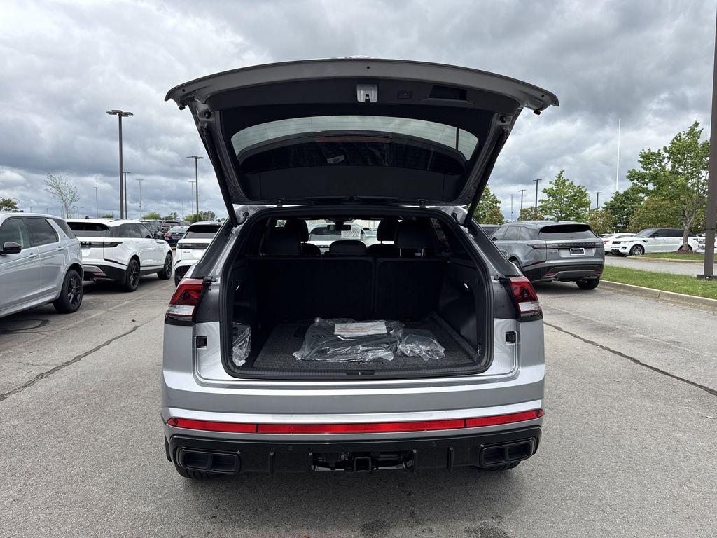 new 2025 Volkswagen Atlas Cross Sport car, priced at $47,500