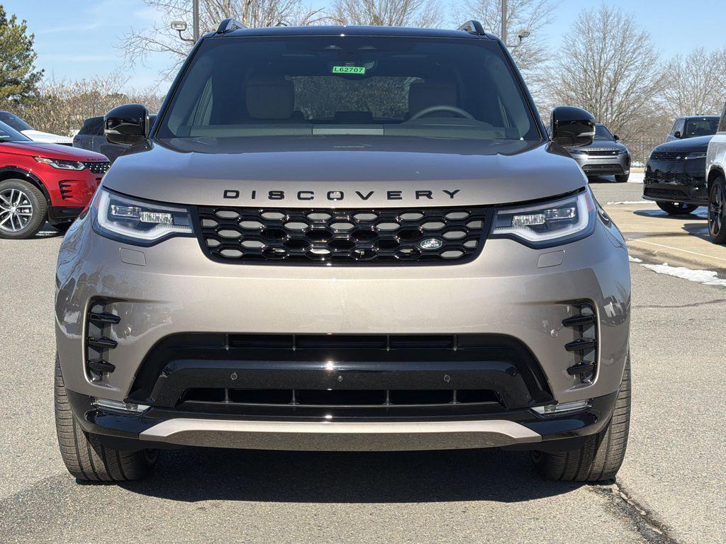 new 2026 Land Rover Discovery car, priced at $73,085