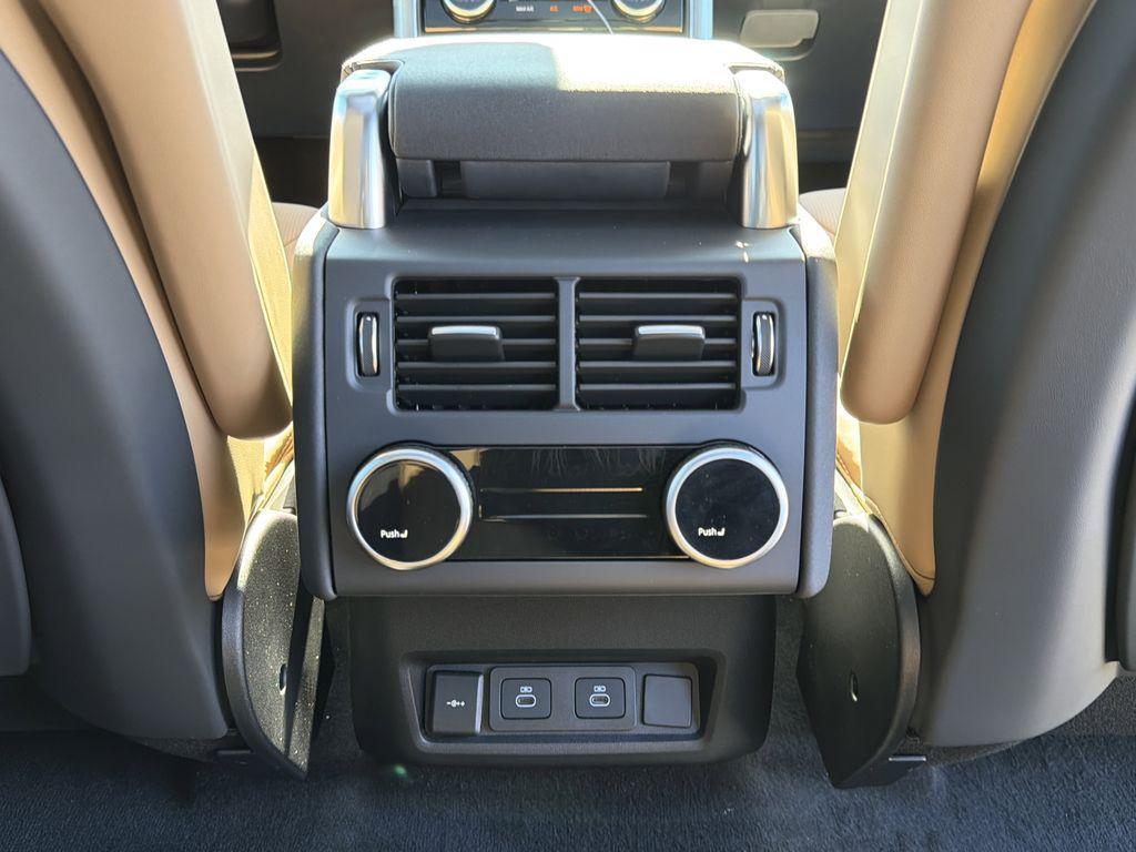 new 2026 Land Rover Discovery car, priced at $73,085