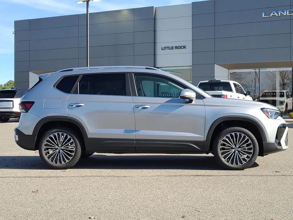 new 2026 Volkswagen Taos car, priced at $31,704