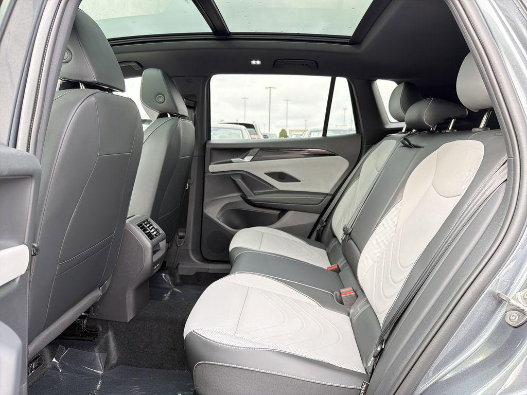 new 2026 Volkswagen Tiguan car, priced at $38,403