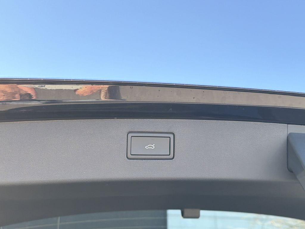 new 2026 Volkswagen Tiguan car, priced at $38,403