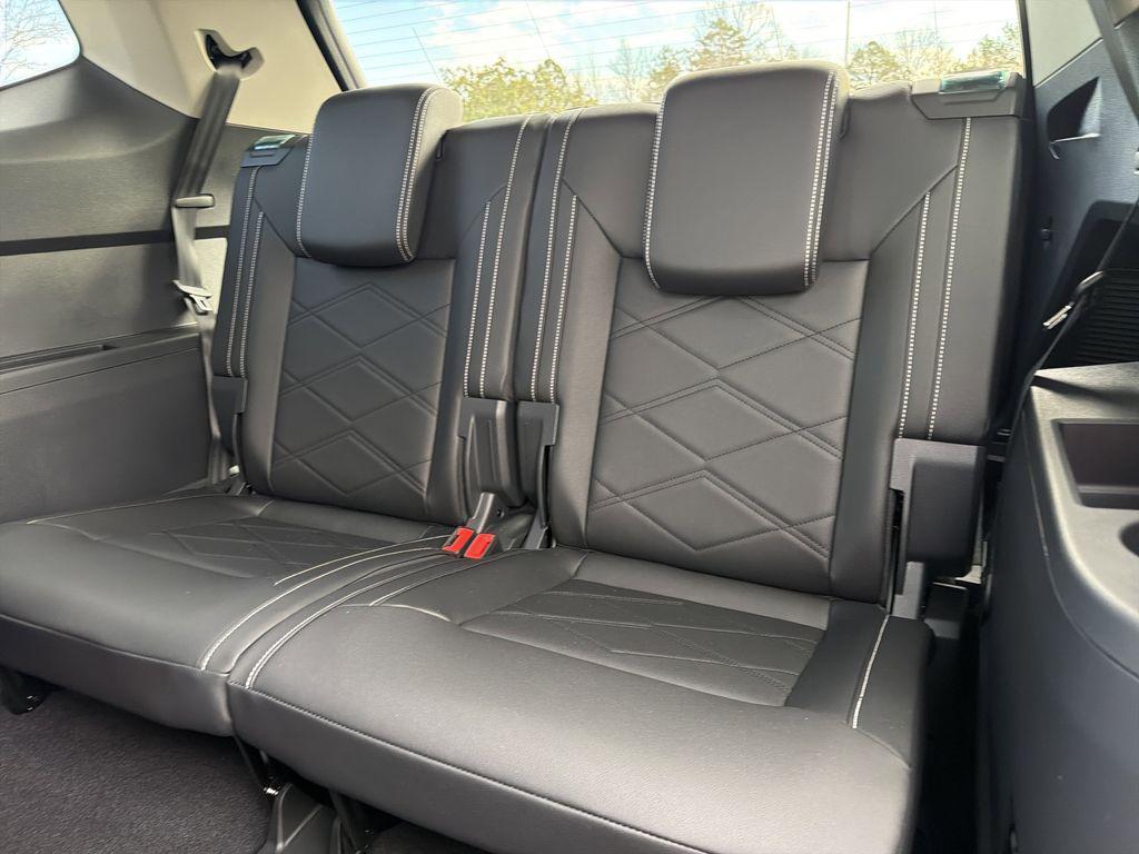 new 2026 Volkswagen Atlas car, priced at $45,673