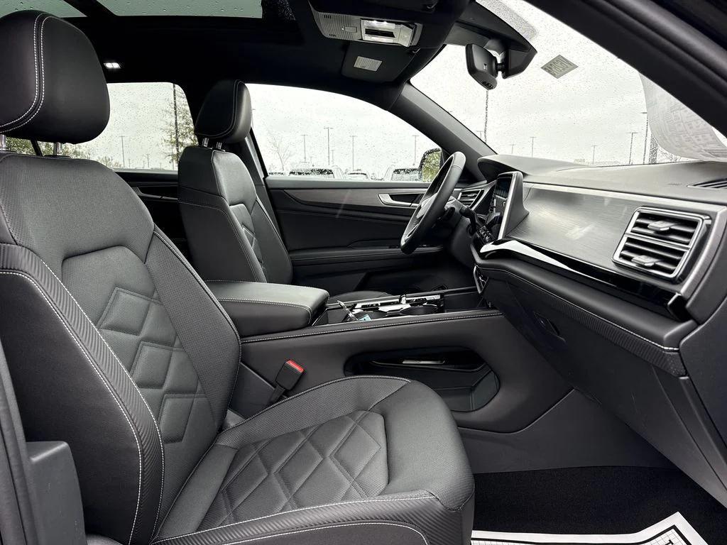 new 2026 Volkswagen Atlas Cross Sport car, priced at $45,474