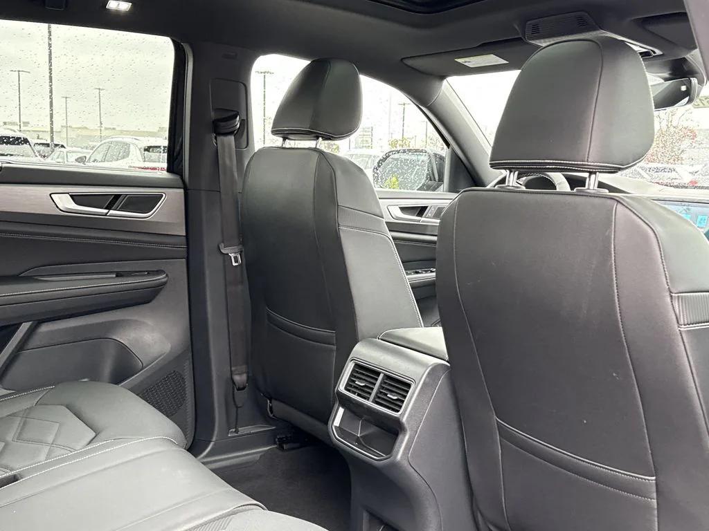 new 2026 Volkswagen Atlas Cross Sport car, priced at $45,474