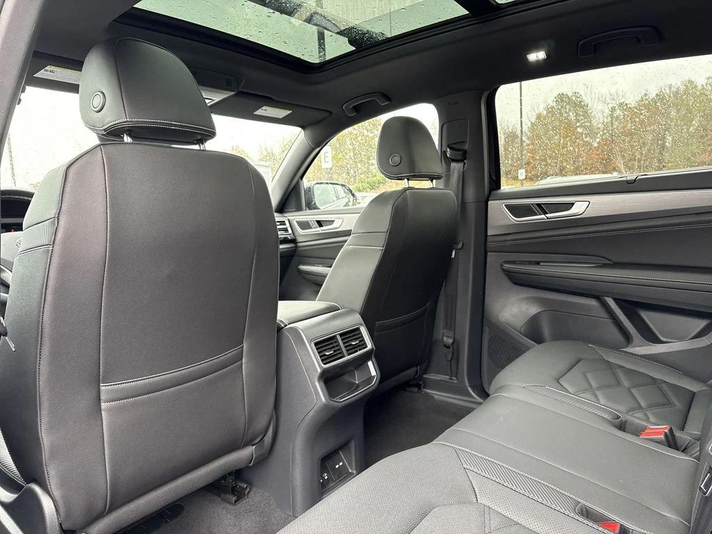 new 2026 Volkswagen Atlas Cross Sport car, priced at $45,474