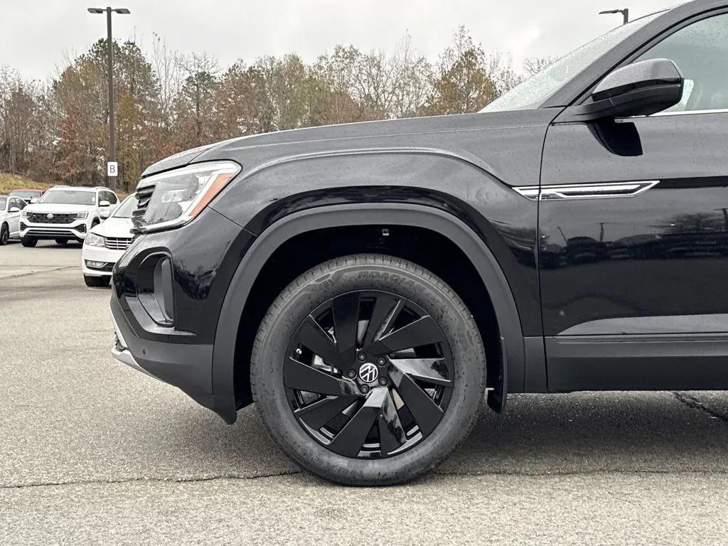 new 2026 Volkswagen Atlas Cross Sport car, priced at $45,474
