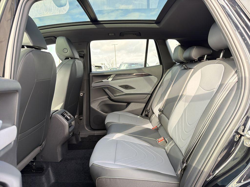 new 2026 Volkswagen Tiguan car, priced at $38,403