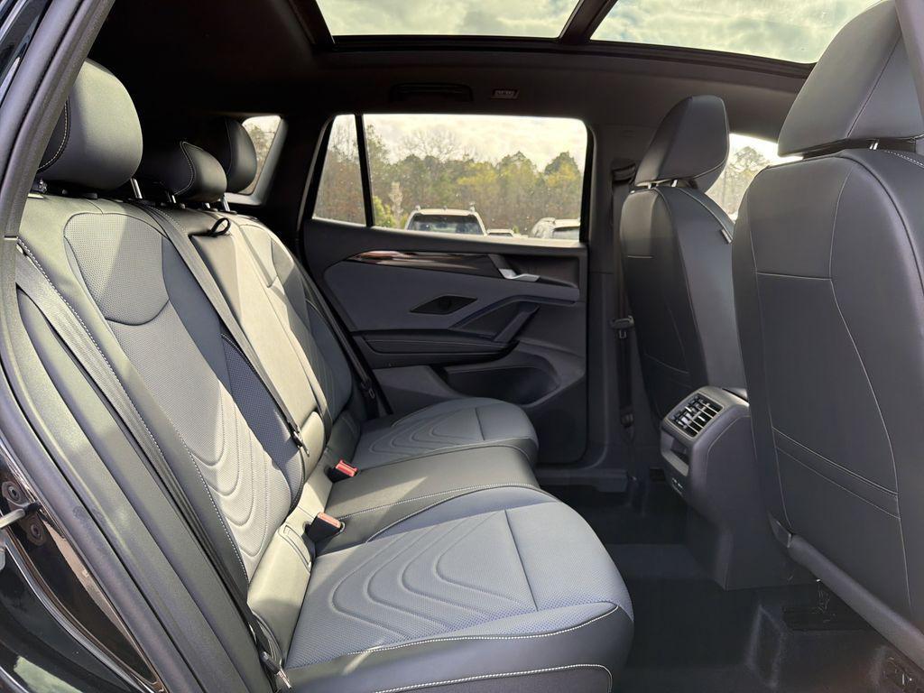 new 2026 Volkswagen Tiguan car, priced at $38,403