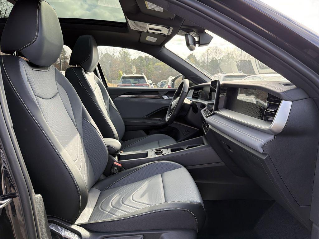 new 2026 Volkswagen Tiguan car, priced at $38,403