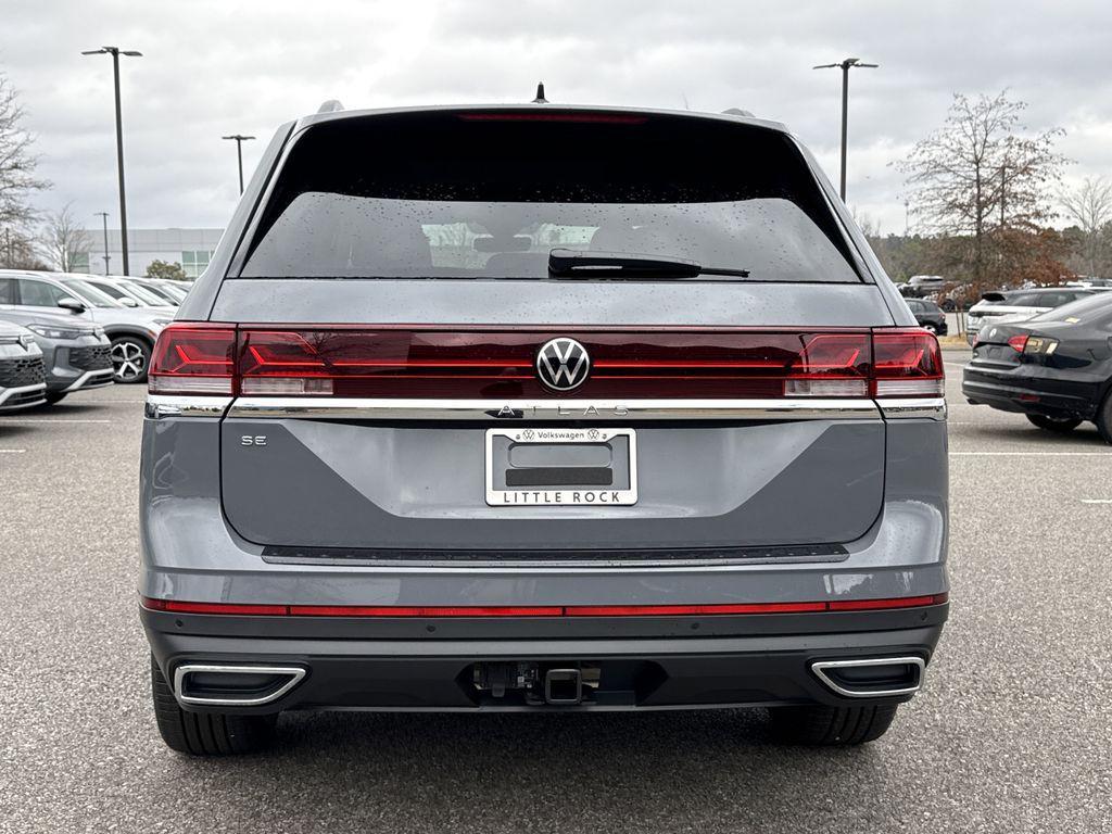 new 2026 Volkswagen Atlas car, priced at $46,292