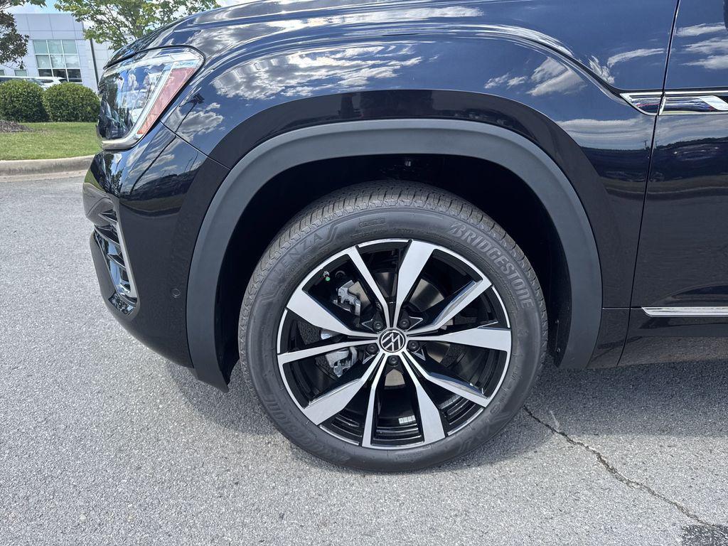 new 2026 Volkswagen Atlas car, priced at $55,042