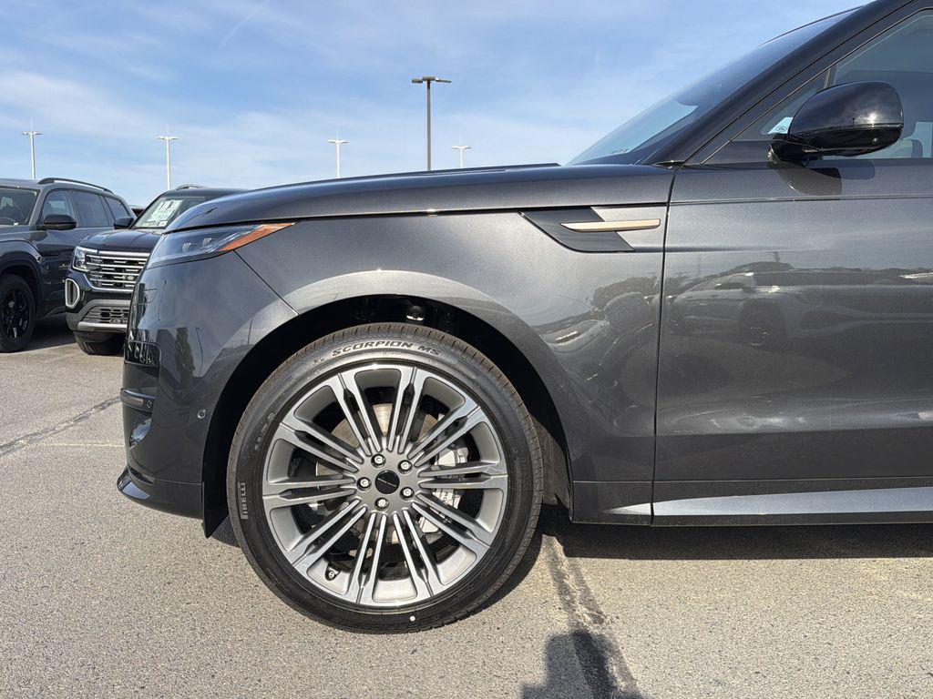 new 2026 Land Rover Range Rover Sport car, priced at $99,670