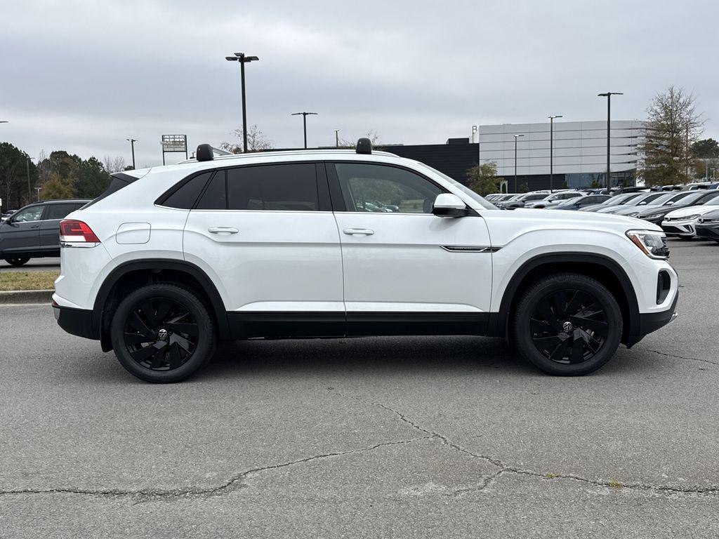 new 2026 Volkswagen Atlas Cross Sport car, priced at $45,911