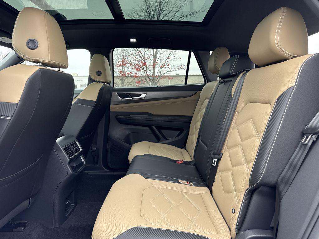 new 2026 Volkswagen Atlas Cross Sport car, priced at $45,911