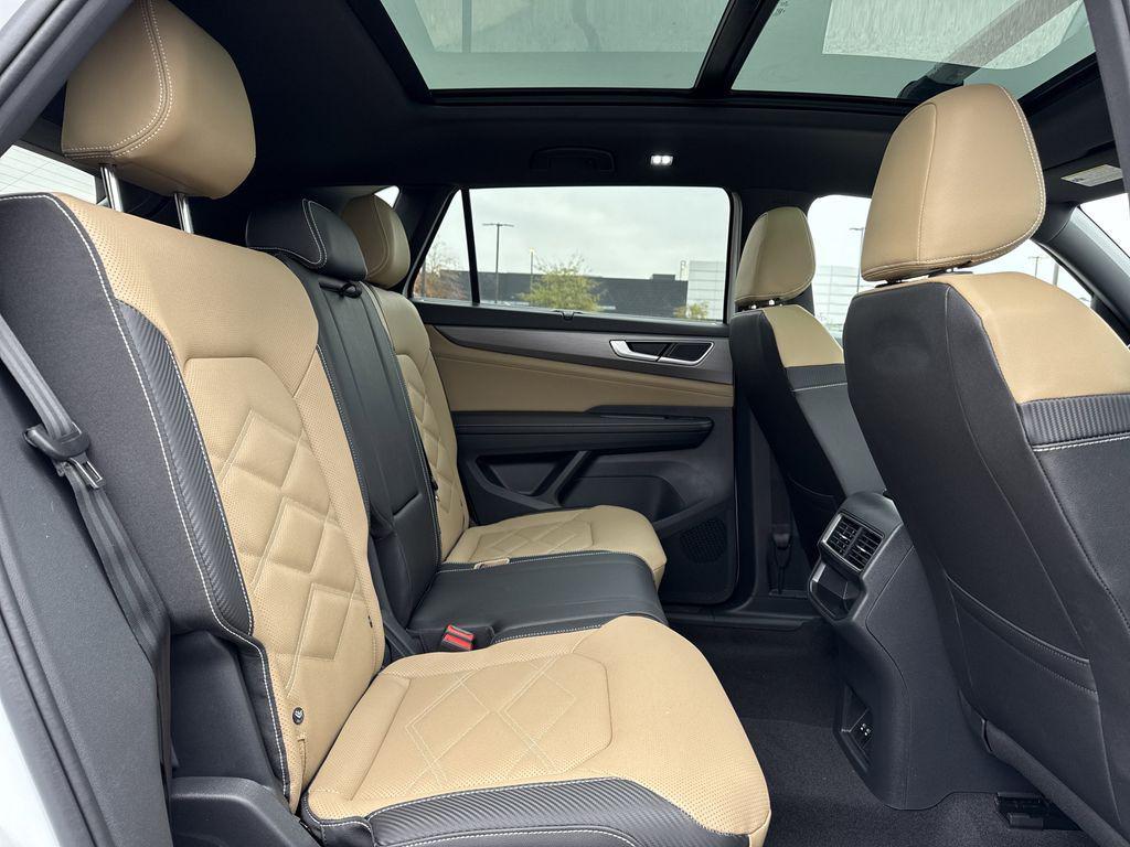 new 2026 Volkswagen Atlas Cross Sport car, priced at $45,911