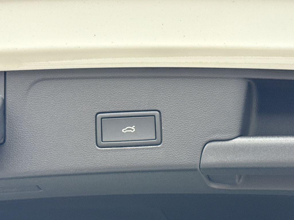 new 2026 Volkswagen Atlas Cross Sport car, priced at $45,911