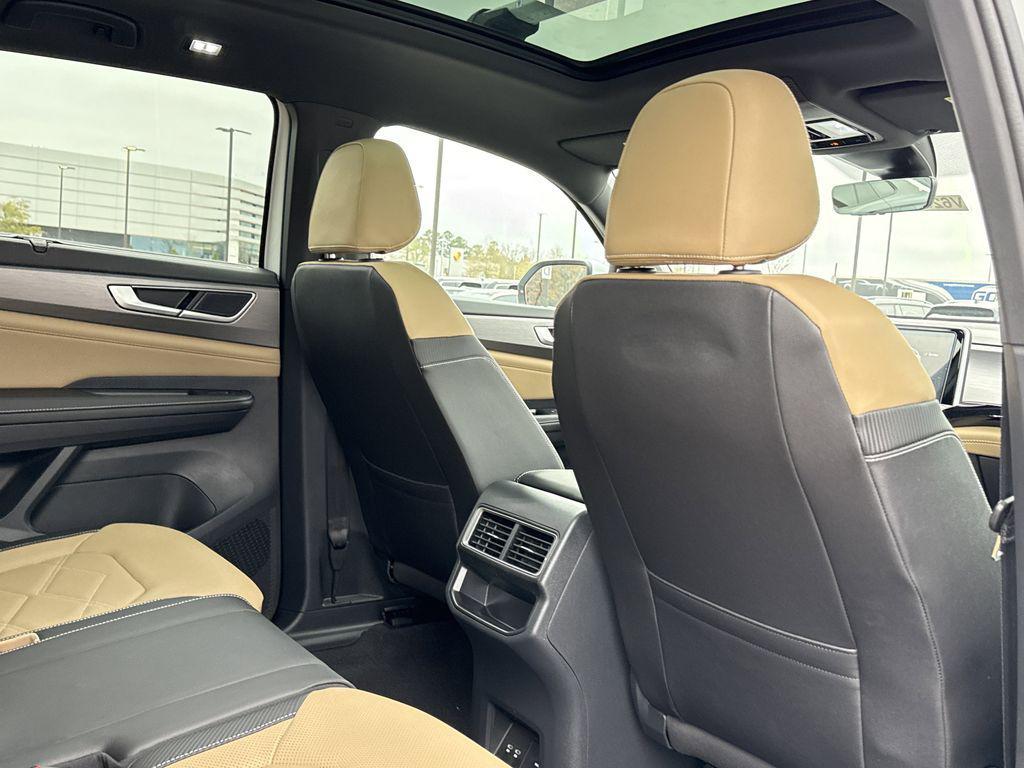 new 2026 Volkswagen Atlas Cross Sport car, priced at $45,911