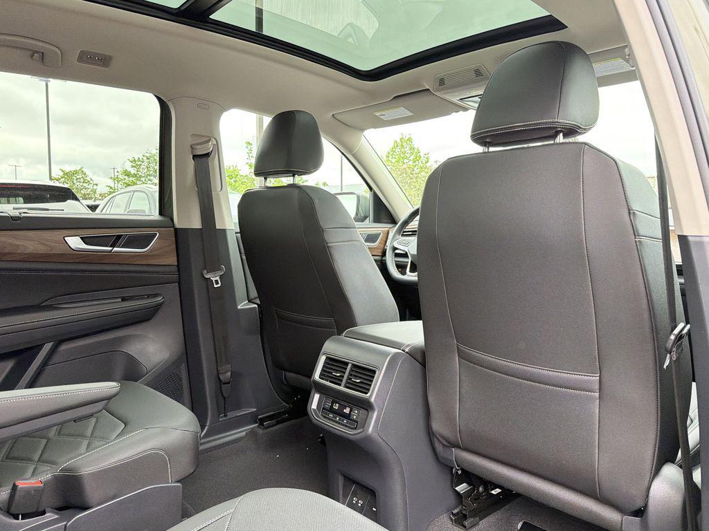 new 2026 Volkswagen Atlas car, priced at $46,783