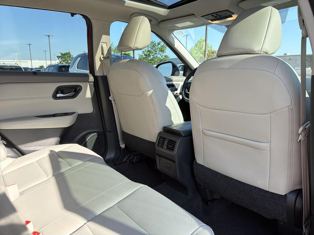 used 2023 Nissan Rogue car, priced at $22,250