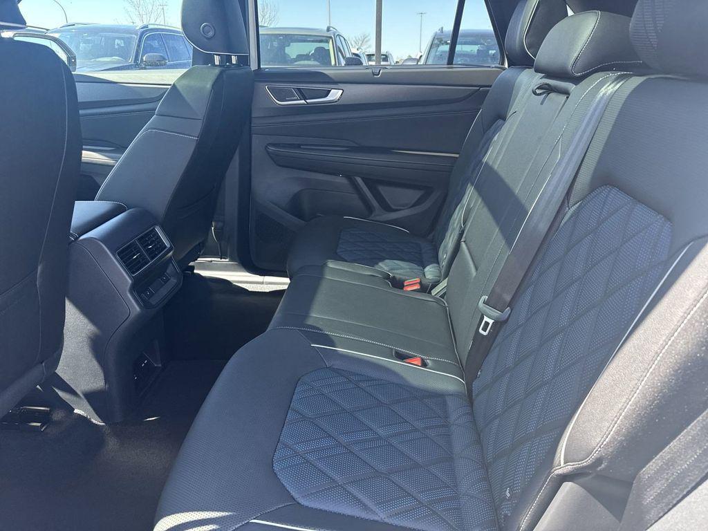 new 2025 Volkswagen Atlas Cross Sport car, priced at $50,000