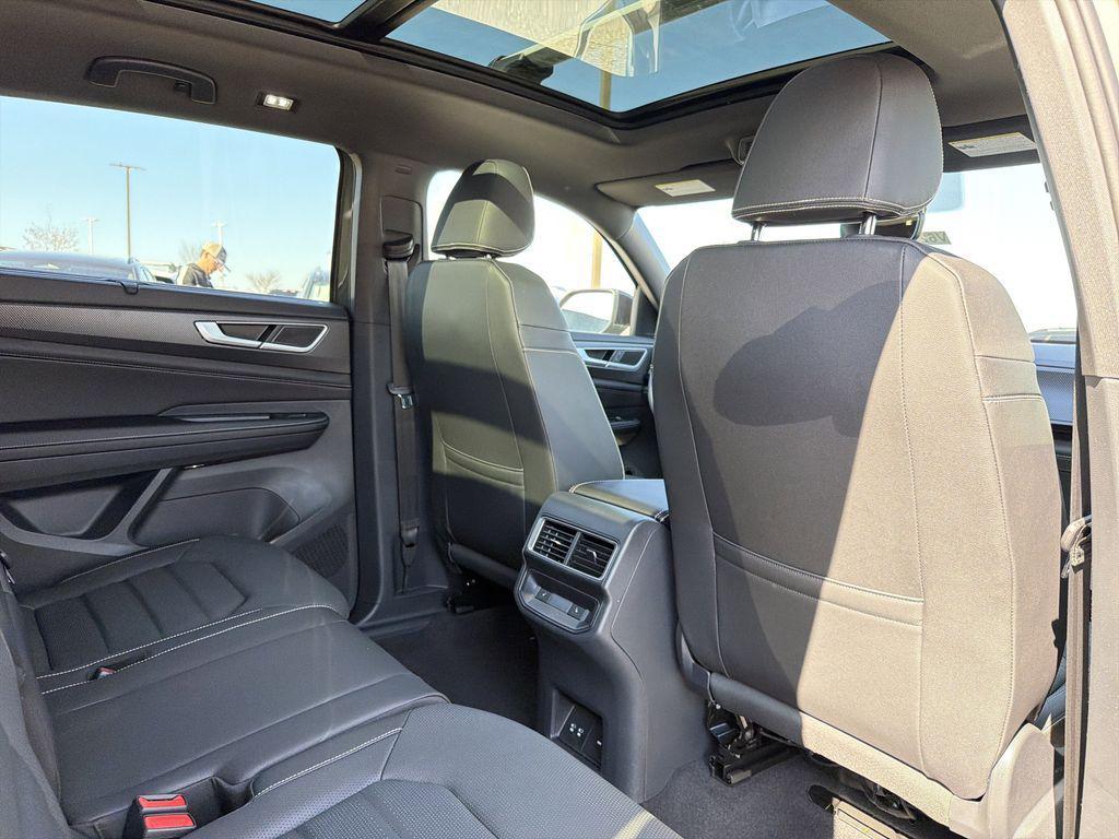 new 2026 Volkswagen Atlas Cross Sport car, priced at $51,509