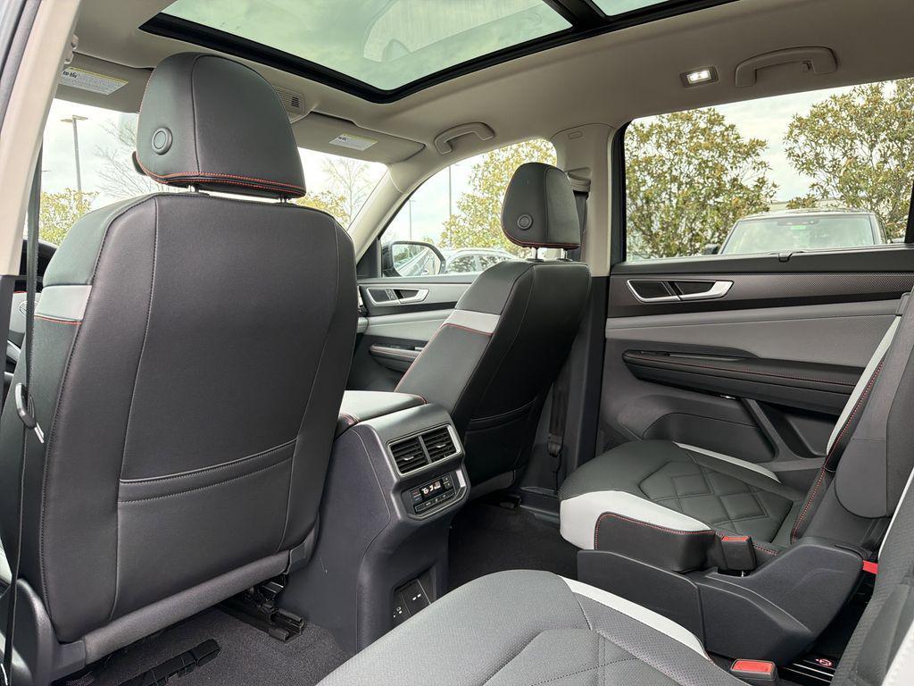 new 2026 Volkswagen Atlas car, priced at $49,250