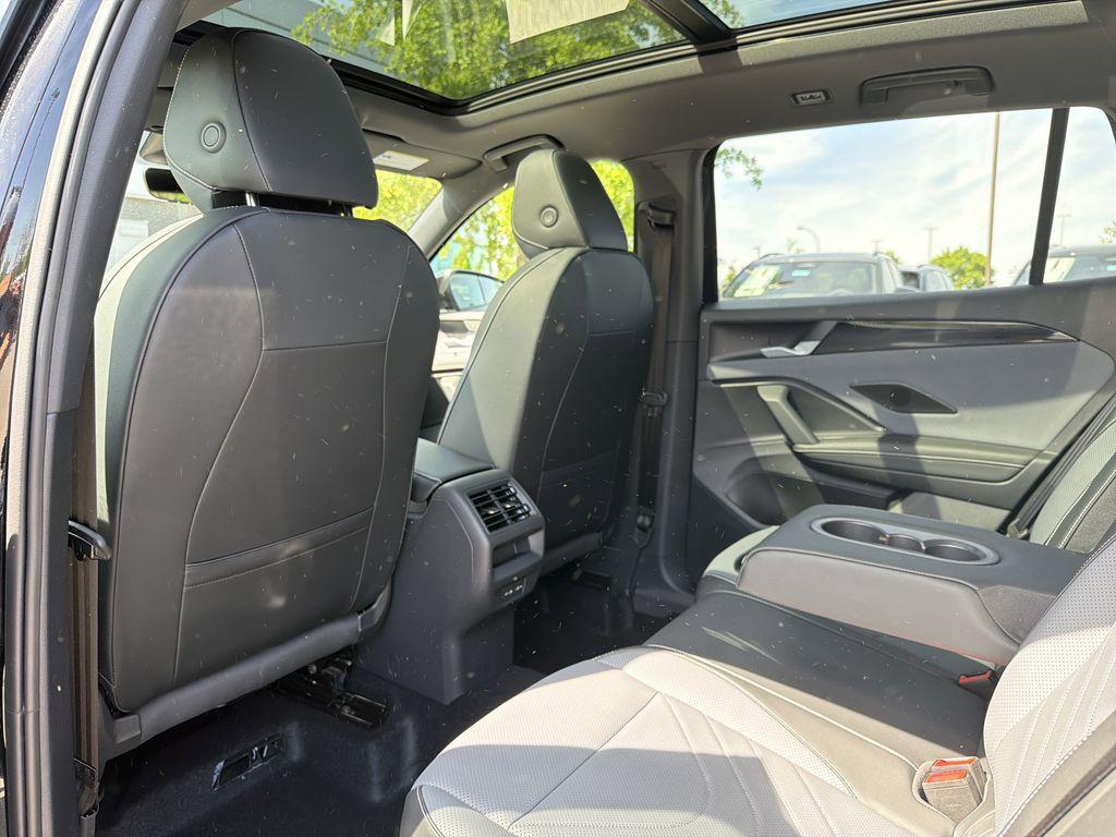 new 2026 Volkswagen Tiguan car, priced at $38,403