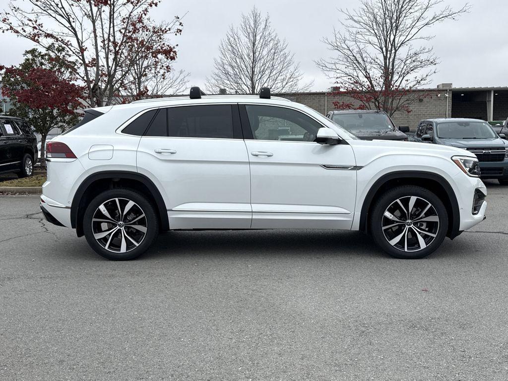 new 2026 Volkswagen Atlas Cross Sport car, priced at $54,906